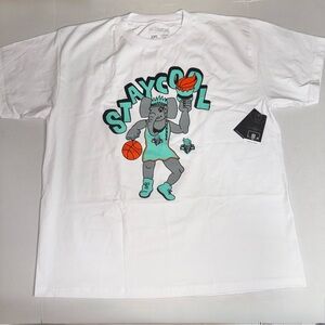 Stadium Essentials Staycool WNBA Men’s Size 2XL New York Liberty White